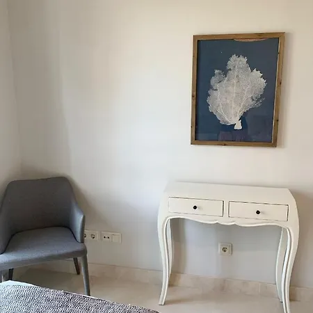 Alboaire- Waterfront Luxury 4 Bedroom In The Marina Of