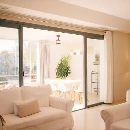 Apartment Alboaire- Waterfront Luxury 4 Bedroom In The Marina Of